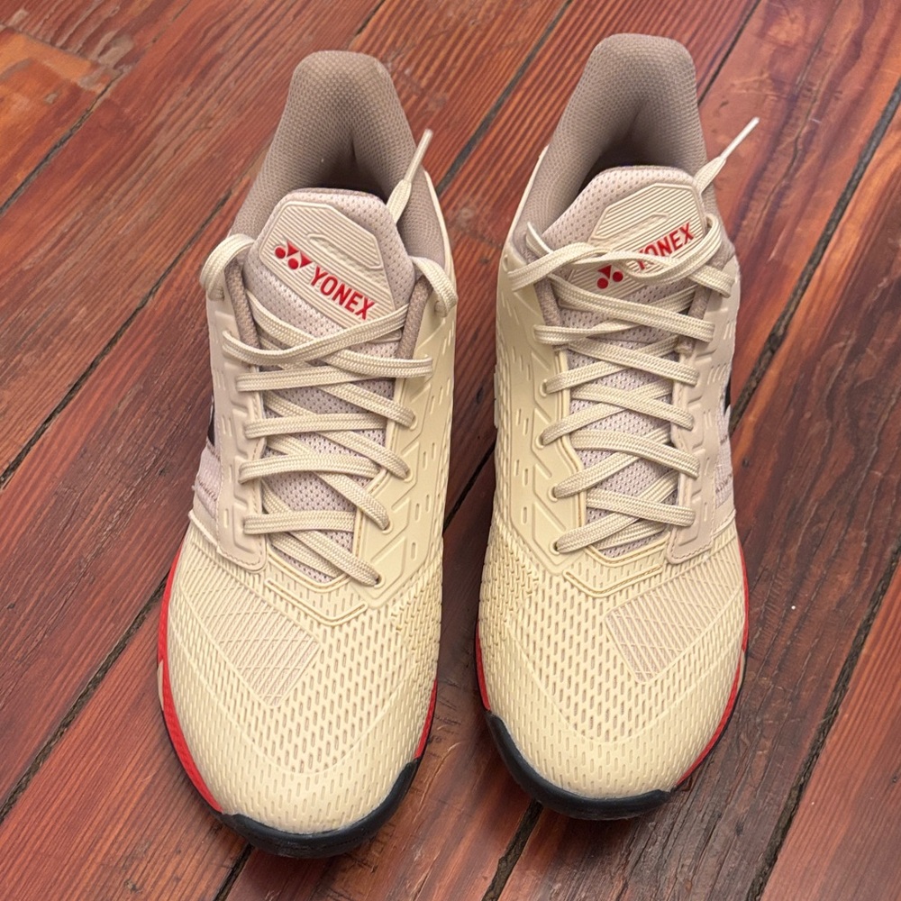 YONEX Men's Cream and Red Athletic Shoes